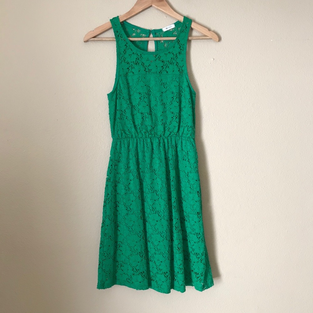 3/$25 🌹 Everly green crochet eyelet lace sleeveless fit & flare mini dress
